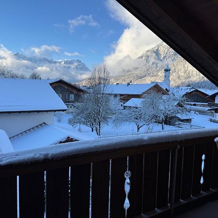 Dachgeschosswohnung Mit Traumhaftem Zugspitzblick Bei Garmisch Farchant Dış mekan fotoğraf