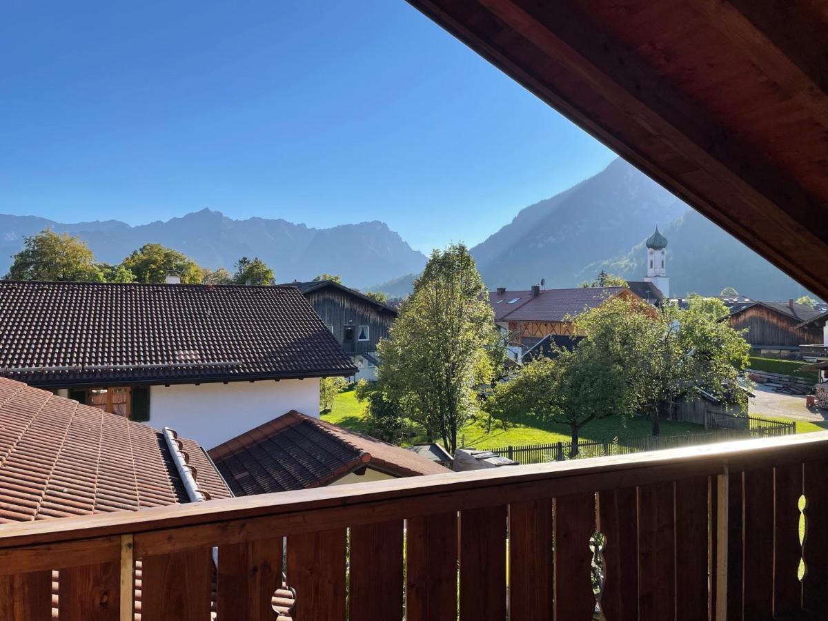 Dachgeschosswohnung Mit Traumhaftem Zugspitzblick Bei Garmisch Farchant Dış mekan fotoğraf