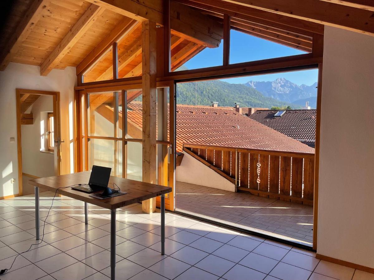 Dachgeschosswohnung Mit Traumhaftem Zugspitzblick Bei Garmisch Farchant Dış mekan fotoğraf